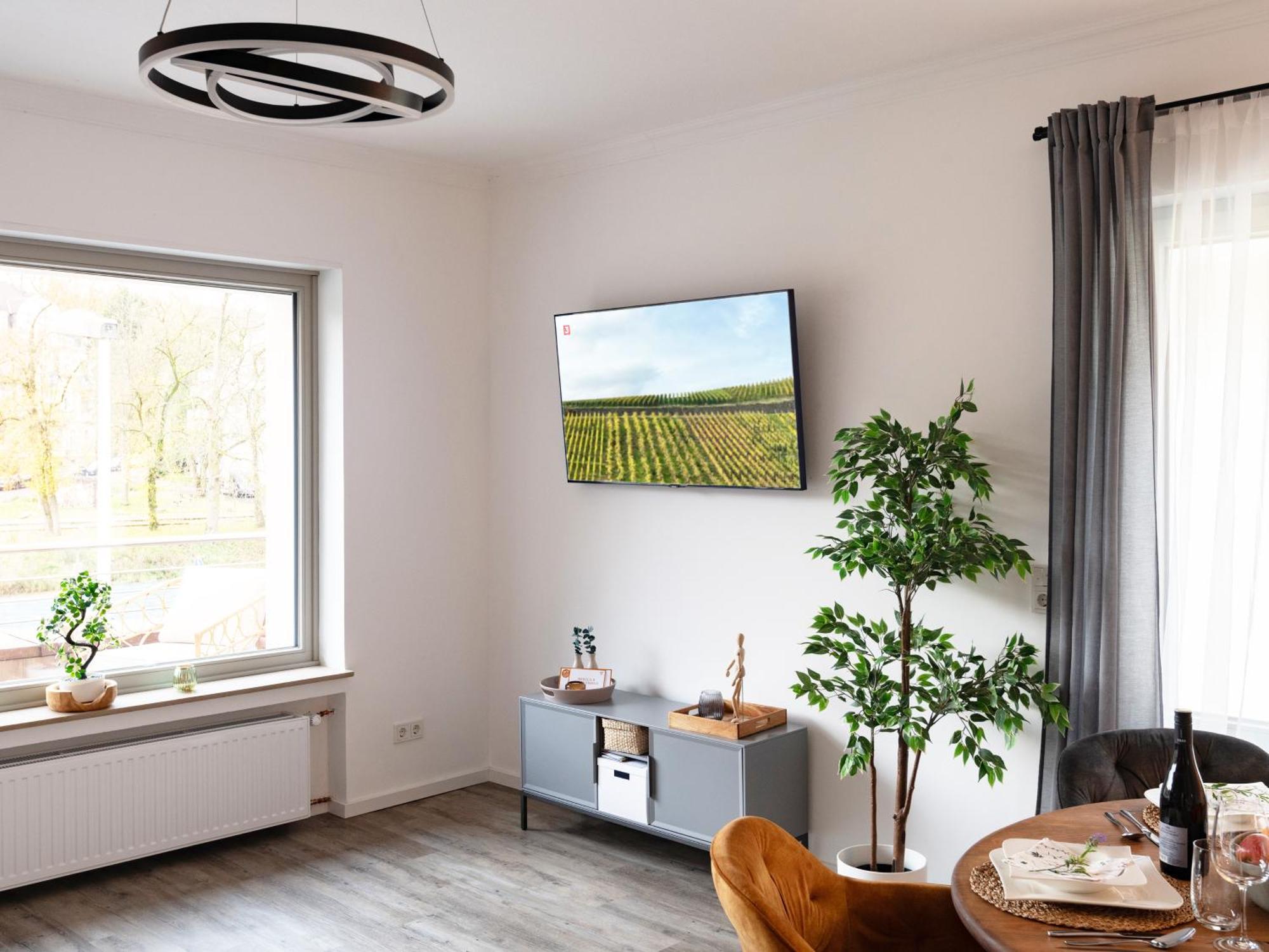 Exklusive Mit Ahrblick 2
